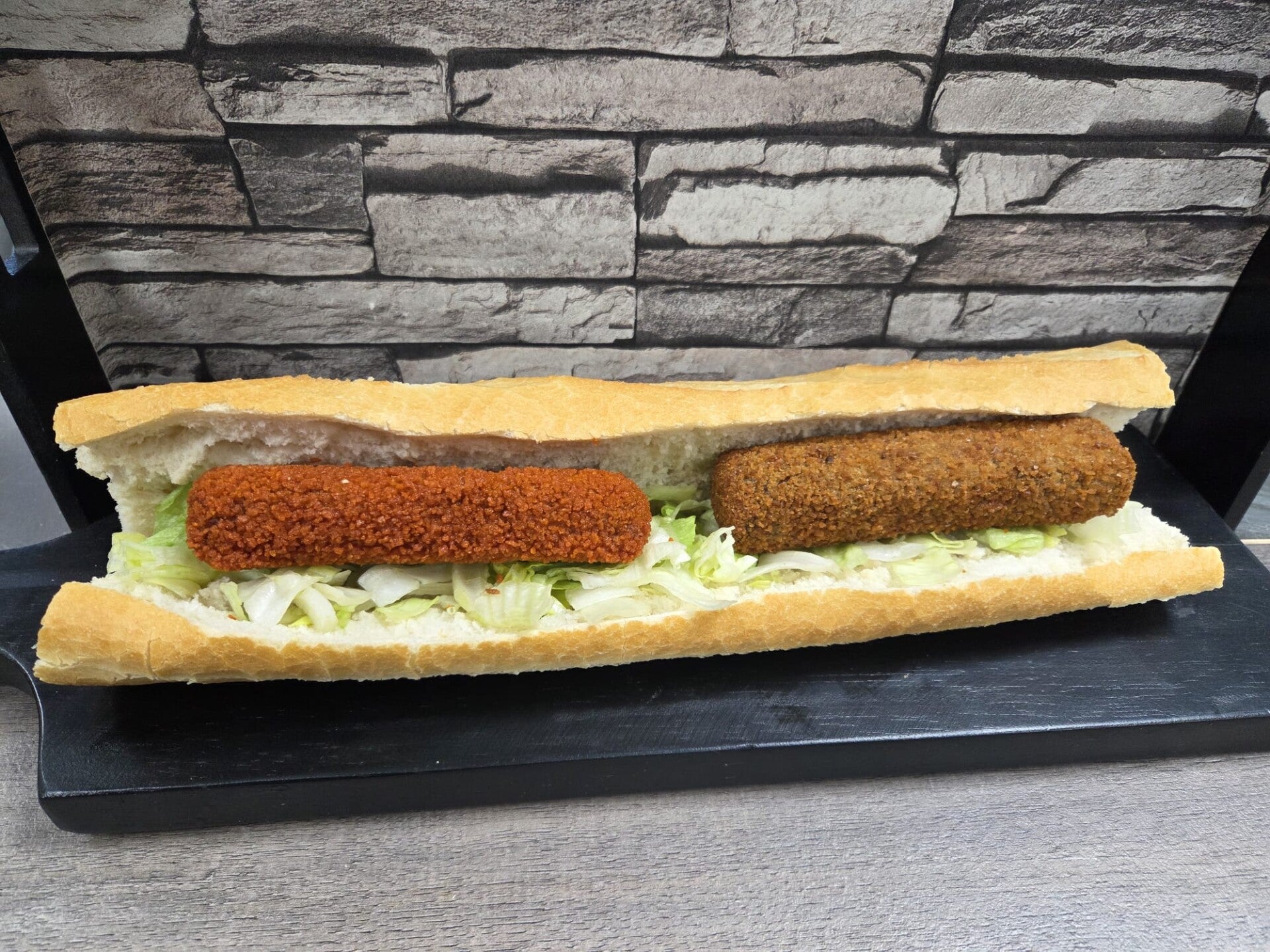 Stokbroodje Goulaskroket en VleesKroket