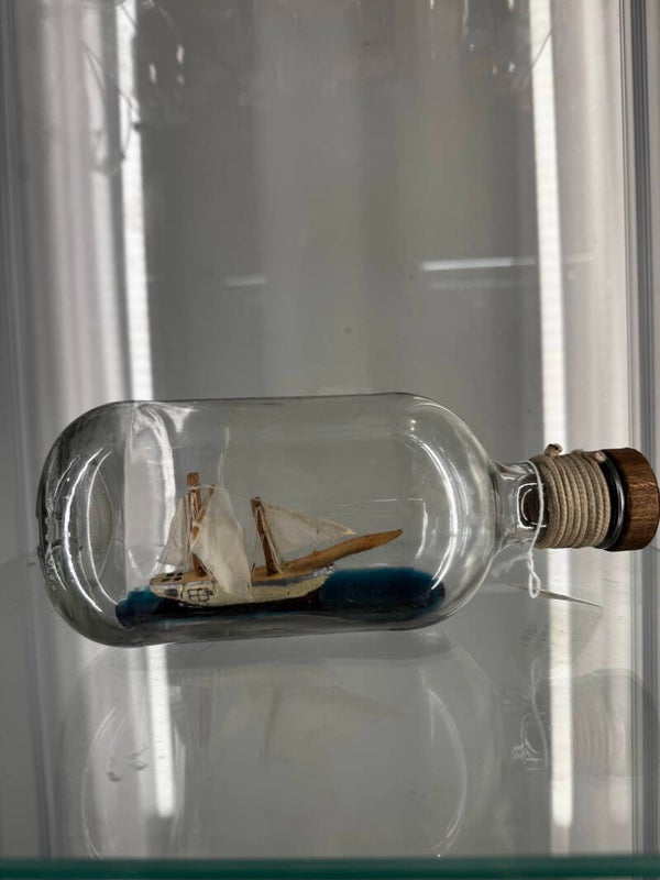 Antique Vitage - ship in a bottle