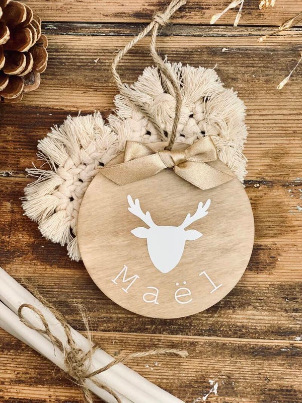 Suspension « renne et prénom »