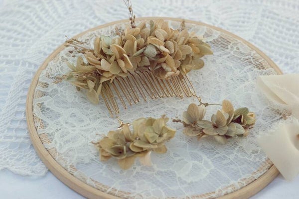 DUO CRÉOLES ET PEIGNE HORTENSIA -BEIGE ROSÉ-