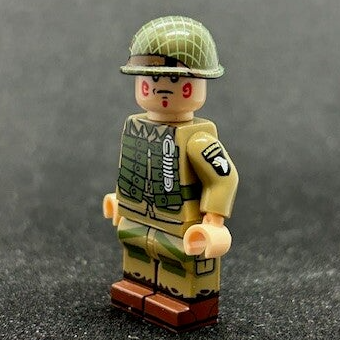 WWII Paratrooper Minifiguur – The Filthy Thirteen (Slag om Normandië)