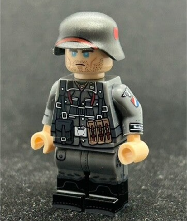 Nederlandse Vrijwilliger in Duitse Dienst Minifiguur – Tweede Wereldoorlog – 23e Divisie “Nederland” – Slag om Narva