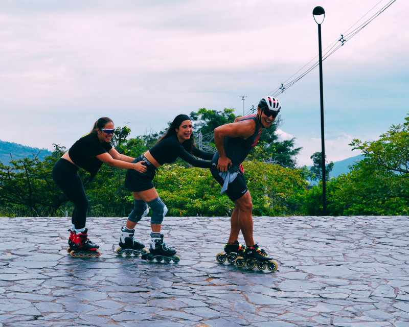 ensammmble-pop-up-patinaje-1-36-standard-jri5nc.png