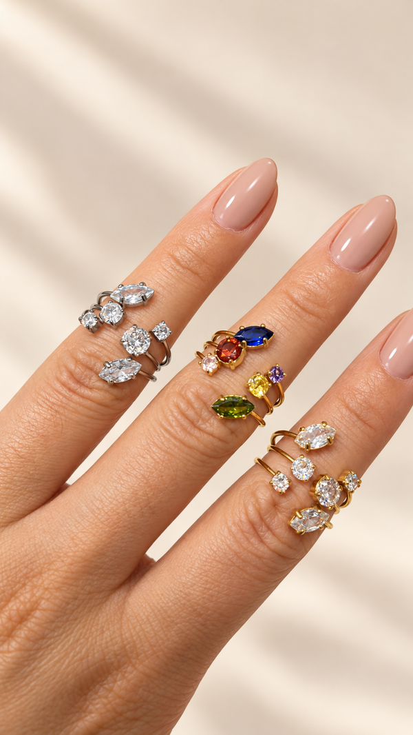 Anello regolabile ABBRACCIO  con cuori in zirconi