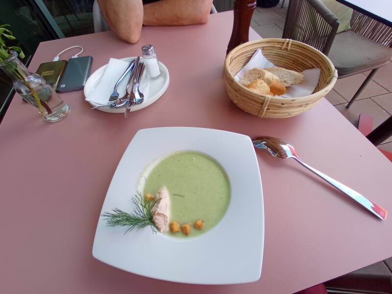 geeistes Gurkensüppchen
