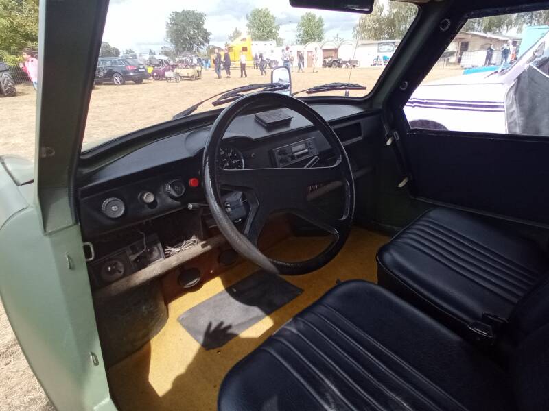 Trabant innen
