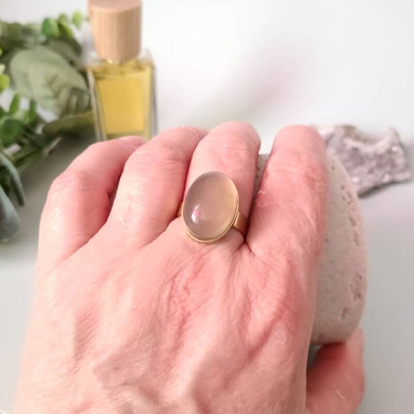 Bague Ajustable Acier Inoxydable Doré Pierre de Lune Orangée - Élégance et Mystère