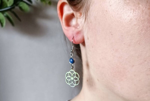 Boucles d’Oreilles "Graine de Vie" en Acier Inoxydable et Sodalite