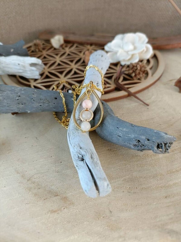 Collier Chaîne Inoxydable Dorée 58cm & Opale Rose - Élégance et Douceur