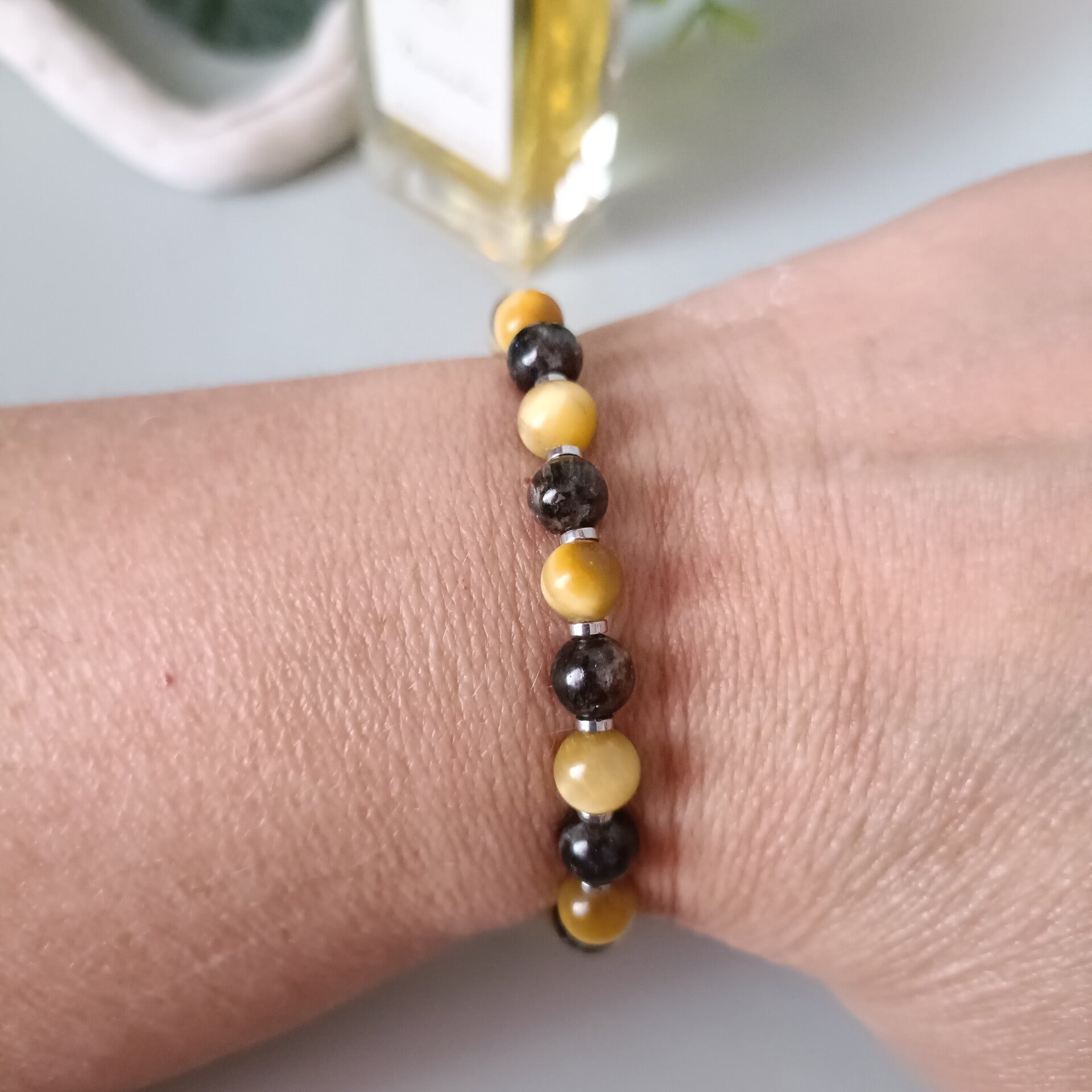 Bracelet Œil de Tigre et Astrophyllite en Acier Inoxydable - Perles 6mm - Ajustable 15.5cm + 5cm