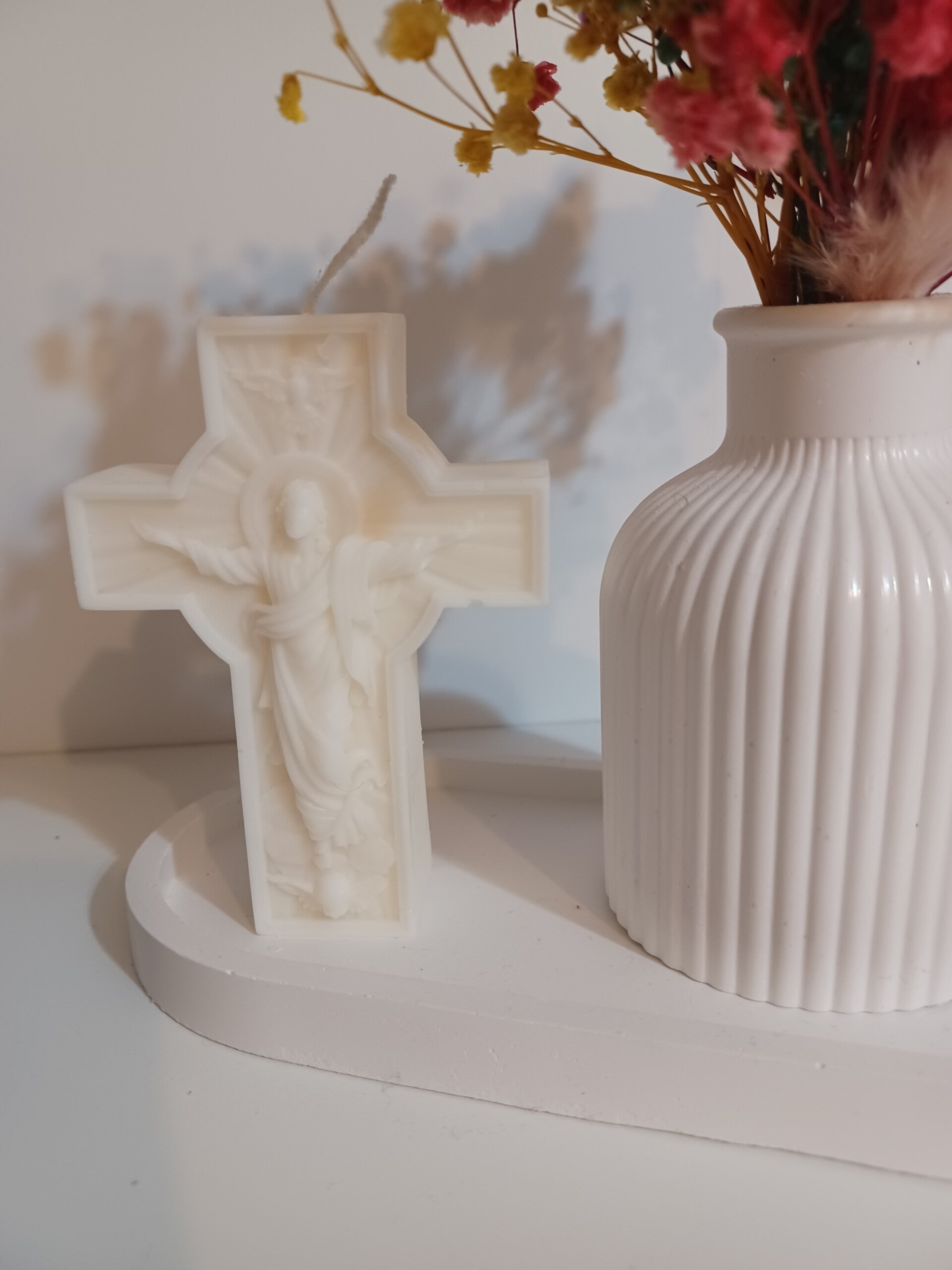 Świeca sojowa- Jezus na krzyżu