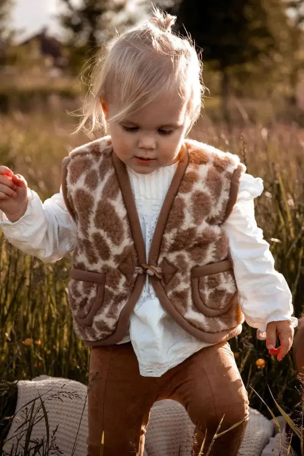 Wollen bodywarmer - Giraffe