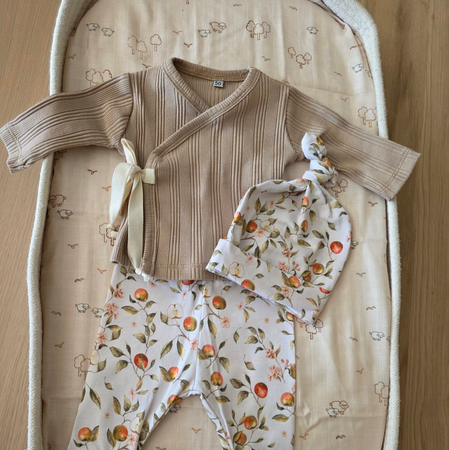 Overslag shirt met strik - beige