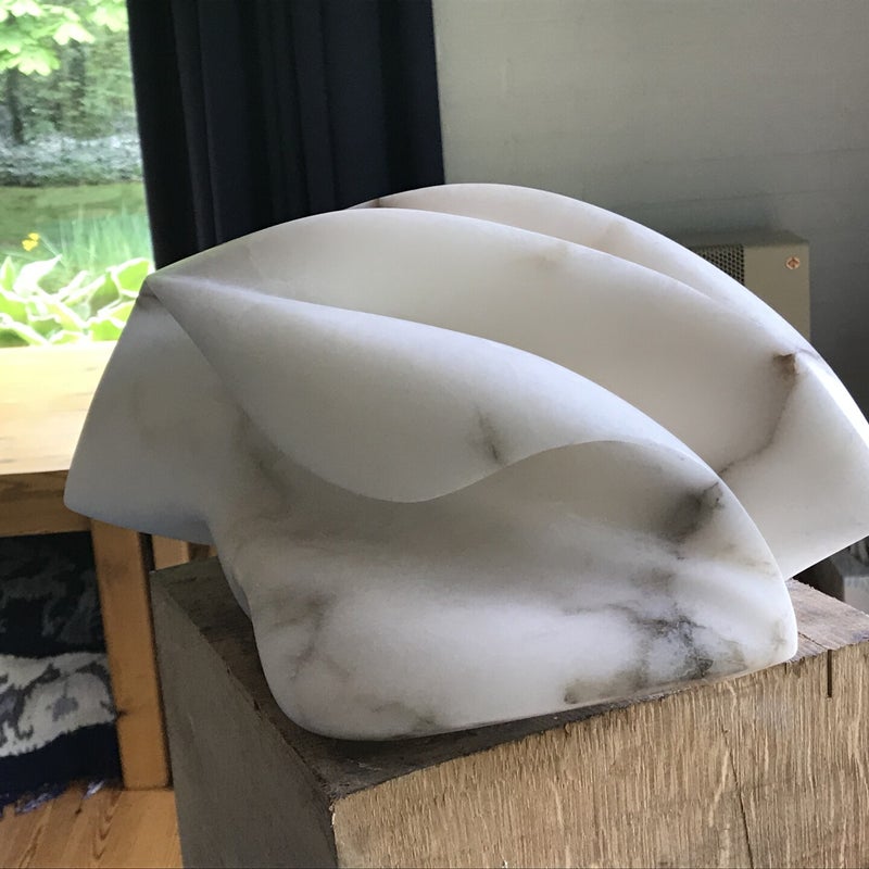 De dans - albast, € 1200,-