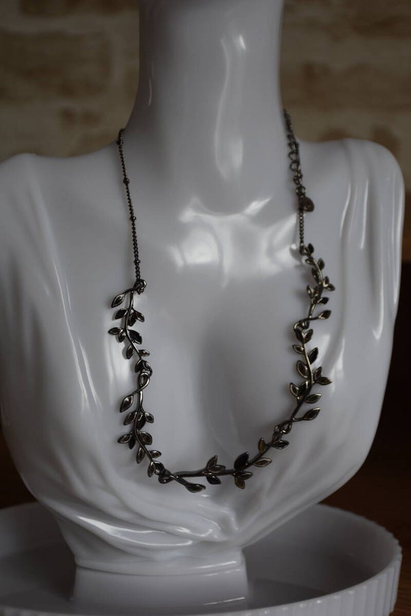 Collier 10