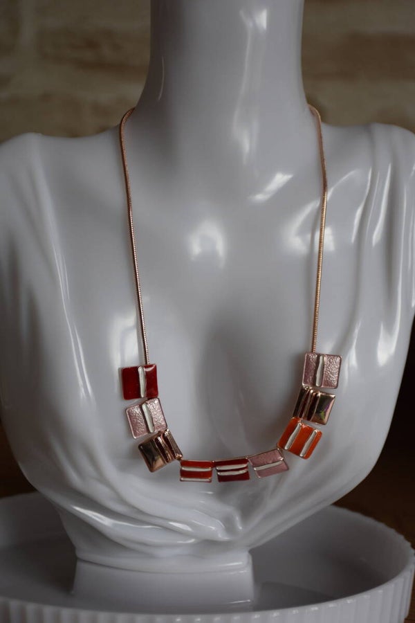 Collier 11