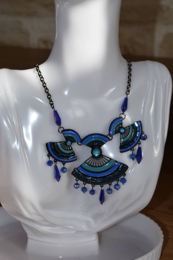 Collier 04