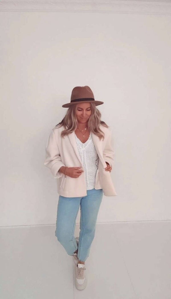 Cremefarbene Übergangsjacke – lässig & stilvoll | OneSize
