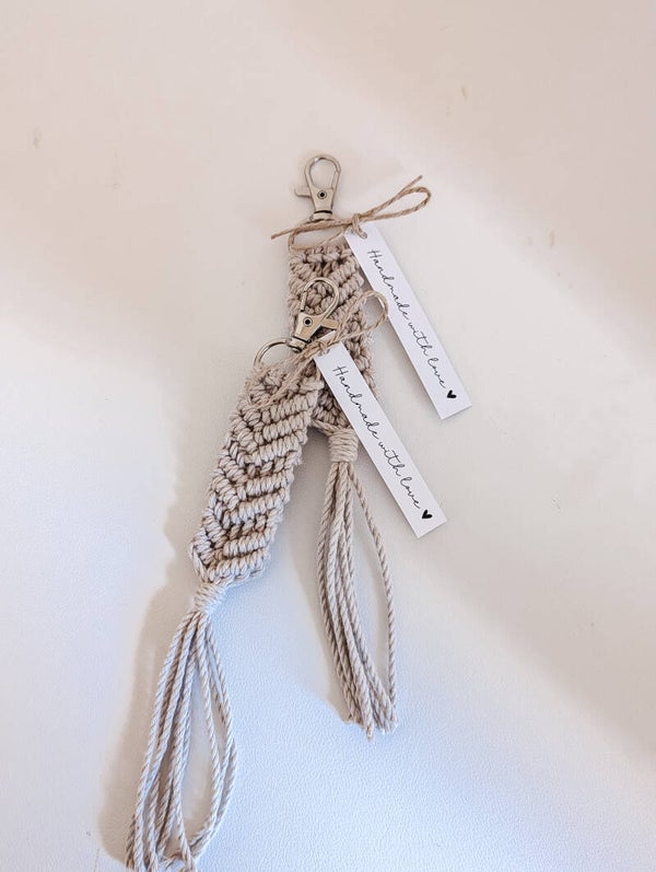 Makramee Schlüsselanhänger "beige"