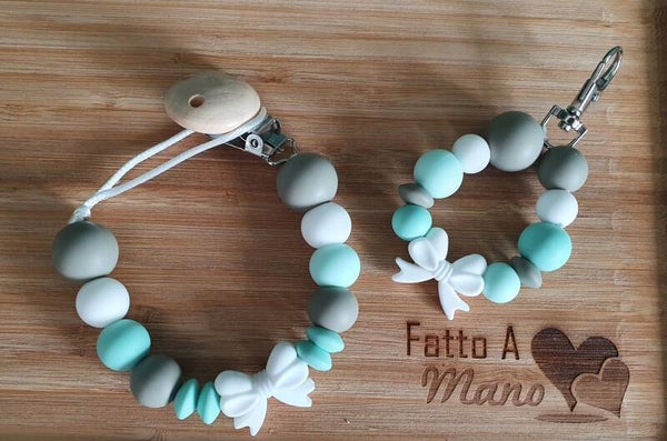 Fopspeenketting en sleutelhanger 'strik mint'