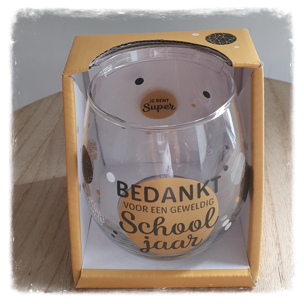 Wijn/waterglas 'Bedankt voor het geweldig schooljaar'