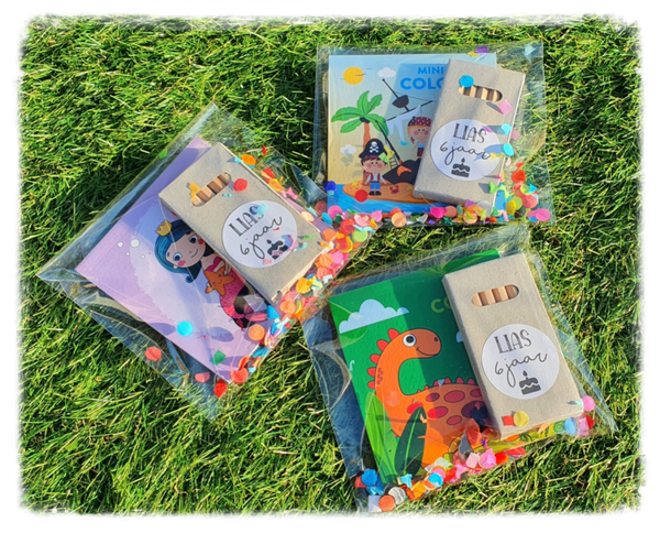 Uitdeelgeschenkje: potloodjes en kleurboekje