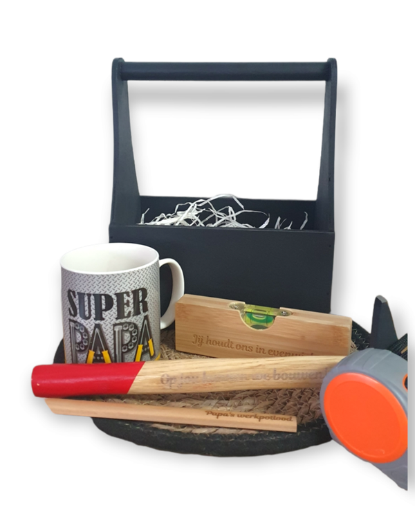 Werkbak met houten gereedschap voor PAPA