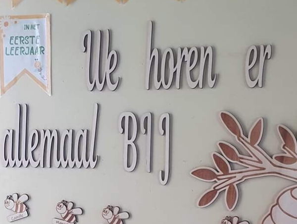 Klasdeur - We horen er allemaal bij