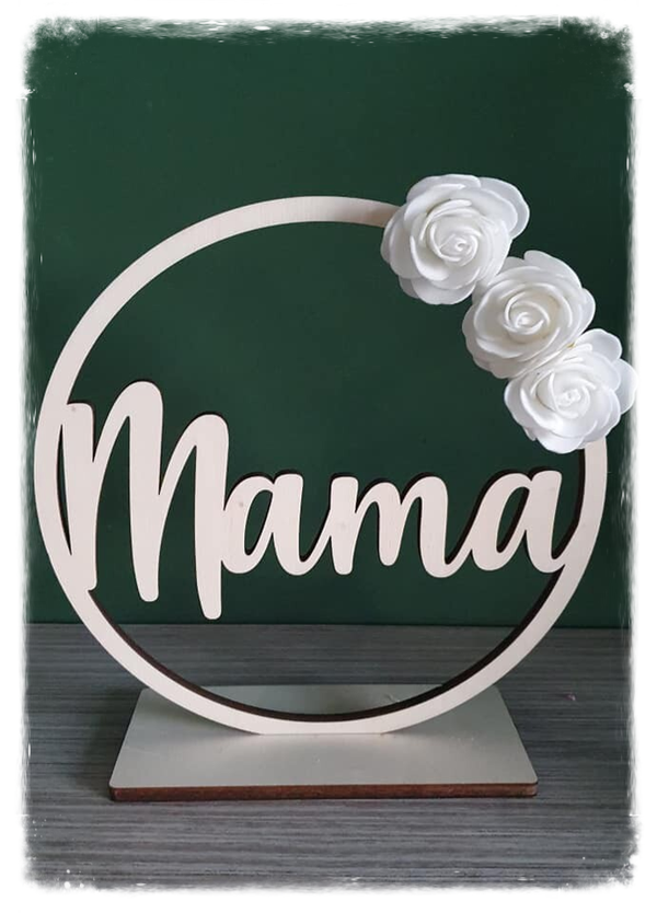 Houten cirkel (20cm) met mama en bloemetjes