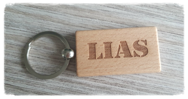 Gegraveerde sleutelhanger met naam.