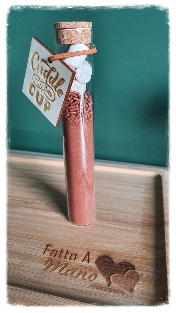 Buisje met label: CHOCOMELK