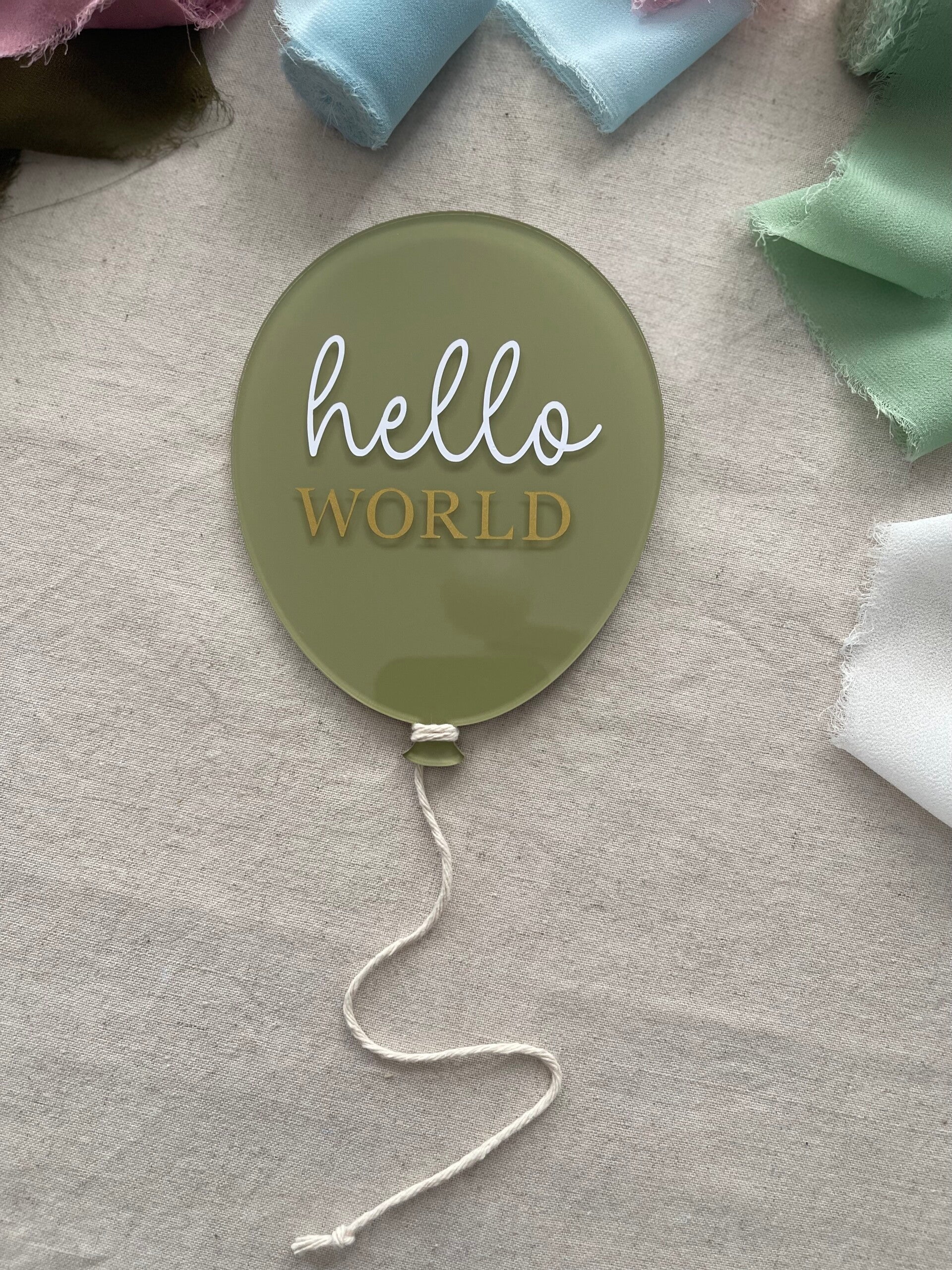 "Hello world" balloon plaque