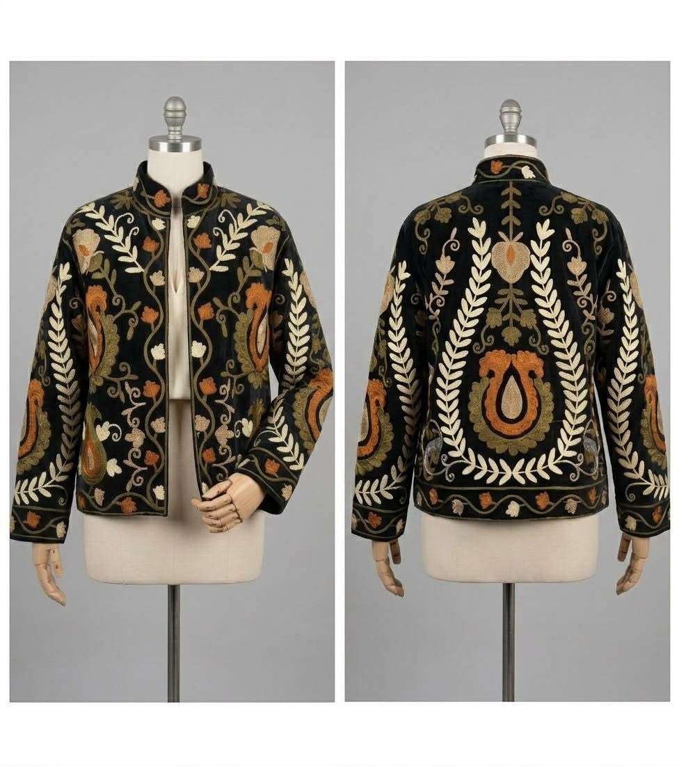 Chaqueta Boho Bordada Agra | Terciopelo Negro, Cuello Mao y Motivos Paisleys