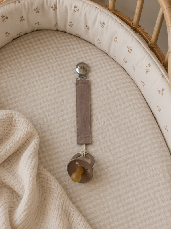 Attache tétine nude sable NEUVE