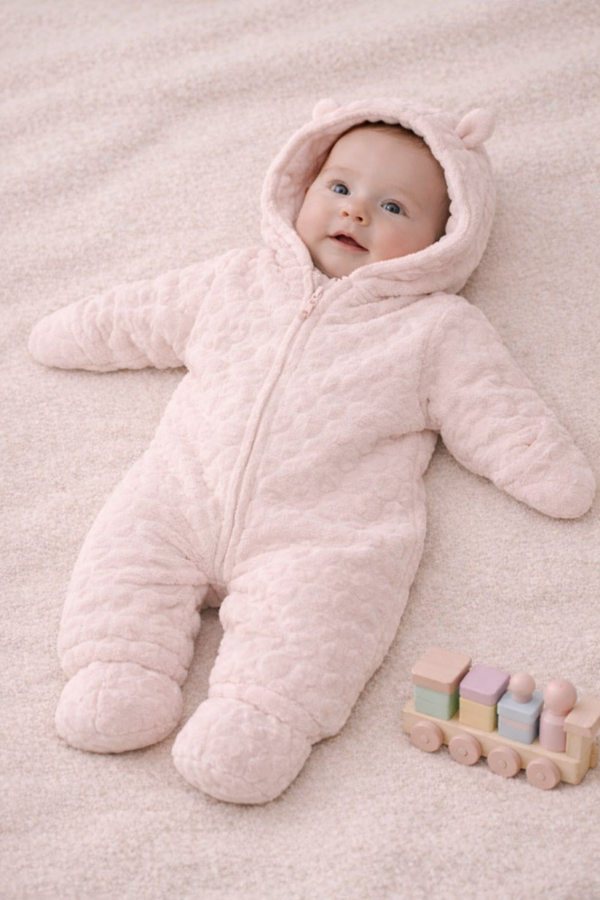 Douce combinaison polaire pour les premiers jours