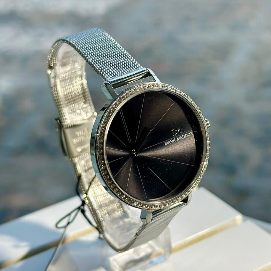 Reloj de Mujer Alfama caja y malla milanesa de acero