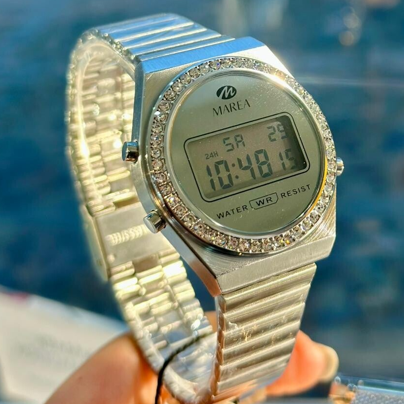 Reloj Caja Metal con circonitas en bisel  Armis correa