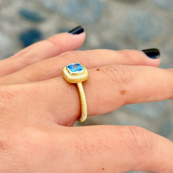 Anillo Piedra
