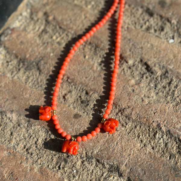 Collar Coral Naranja Elefante