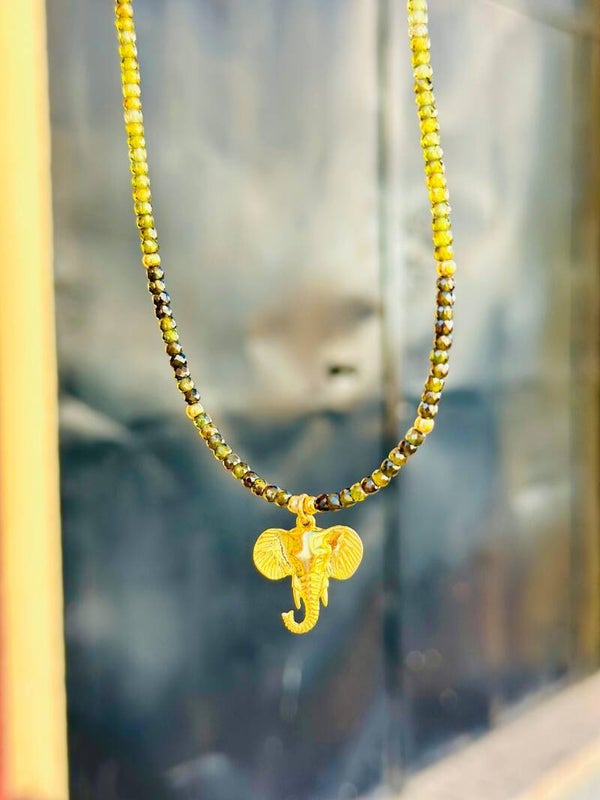 Collar Elefante
