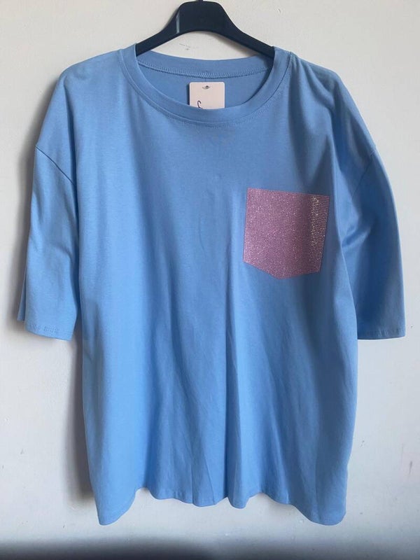 t-shirt blauw met roze glitter zak