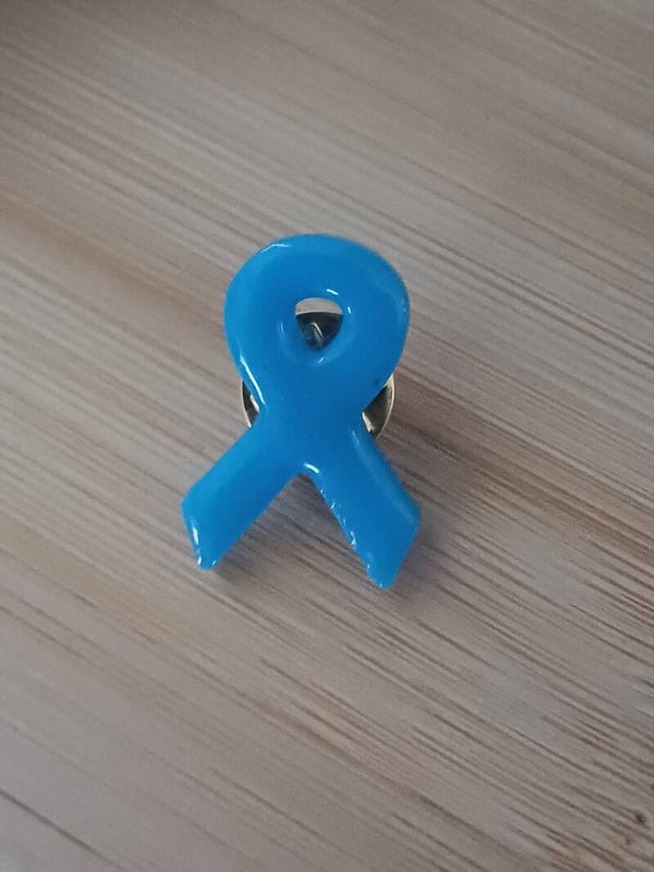 Pin's bleu
