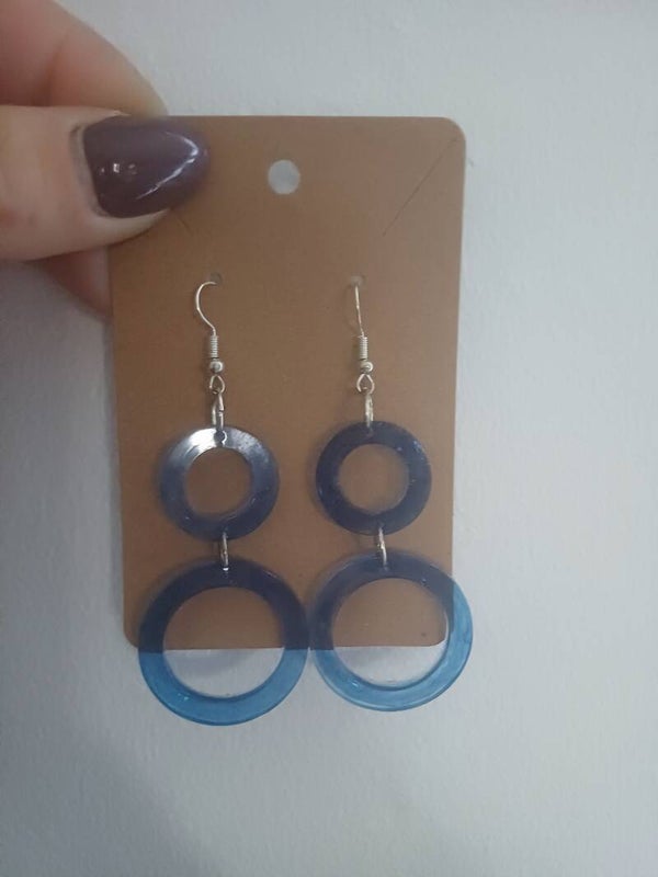 Boucles d'oreilles avec attaches crochets argentés