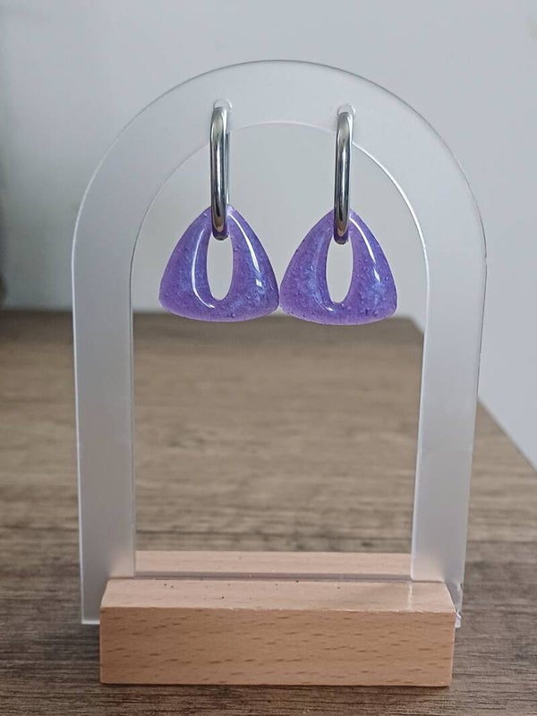 Triangles violets foncés