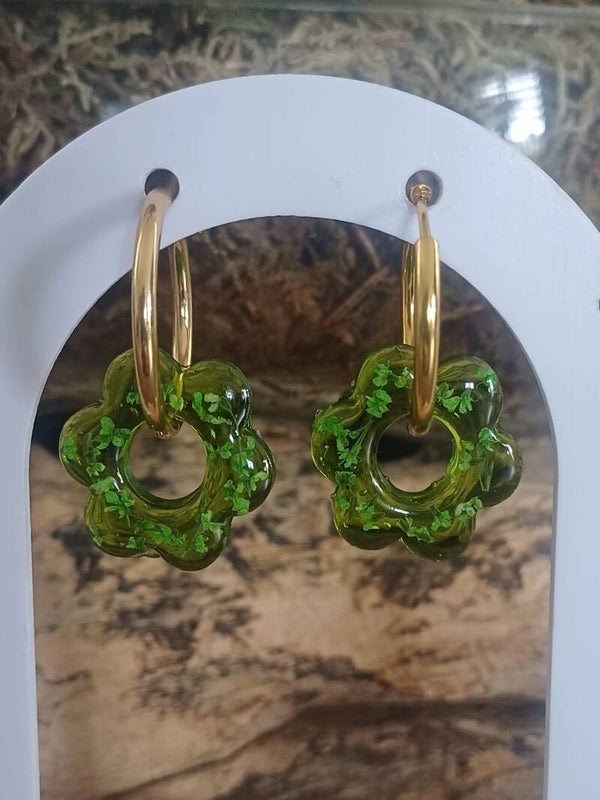 Mini fleurs vertes olive