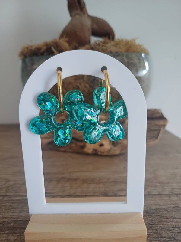 Grandes fleurs turquoise et paillettes