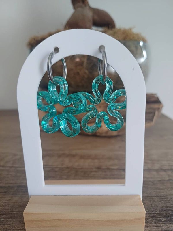 Grandes fleurs fines turquoises avec paillettes