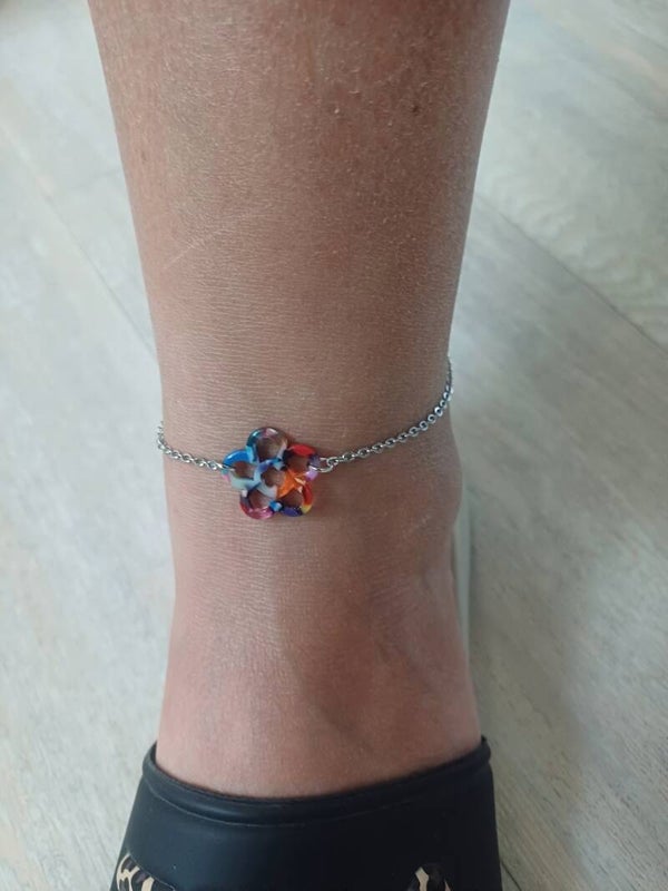 Bracelet de cheville argenté avec fleur multicolore