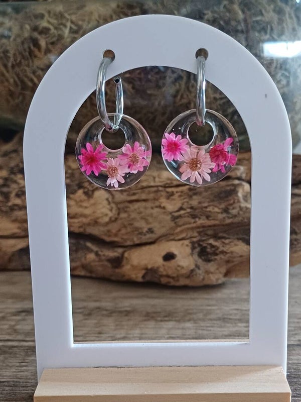Rondes avec fleurs séchées roses
