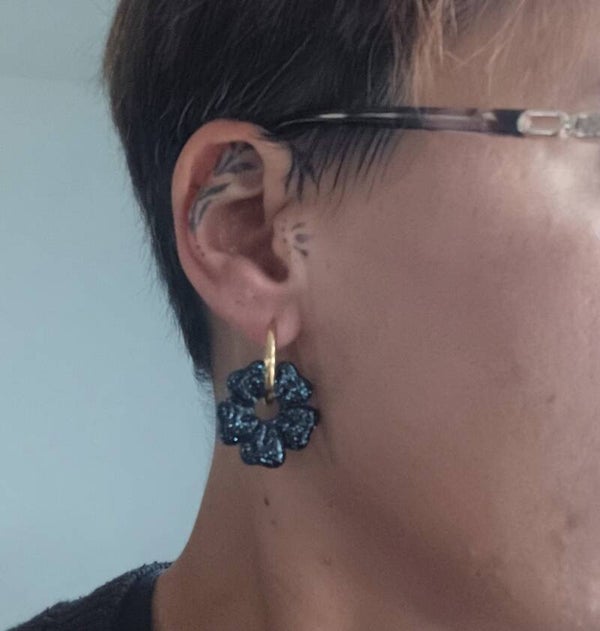 Florines noires avec paillettes bleues et blanches